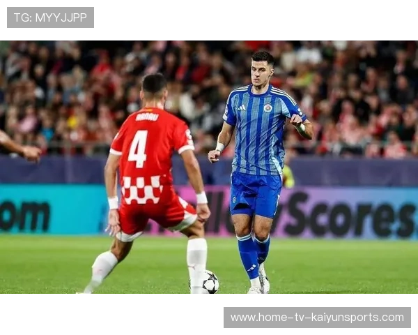 浙江队托利奇弧顶起脚爆射,皮球直挂死角